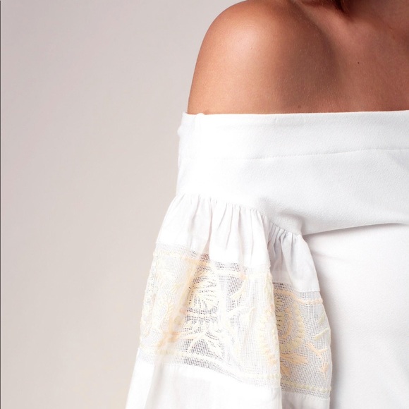 Free People ‘Rock It’ Top w/Embroidered Sleeves. - Picture 6 of 7